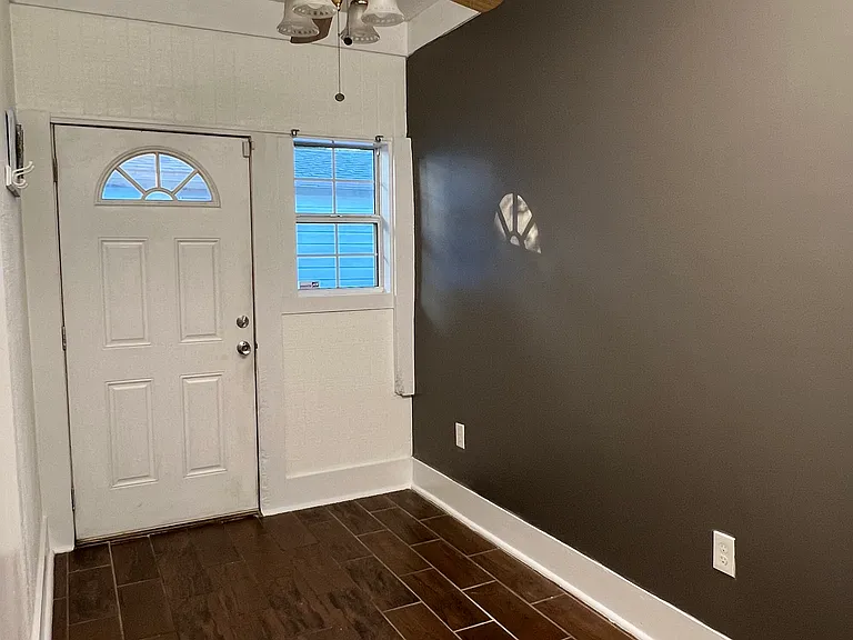 708 Spring St — Photo 15
