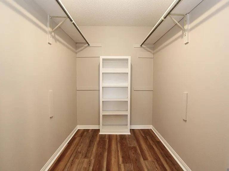 4837 Front Royal Dr — Photo 19