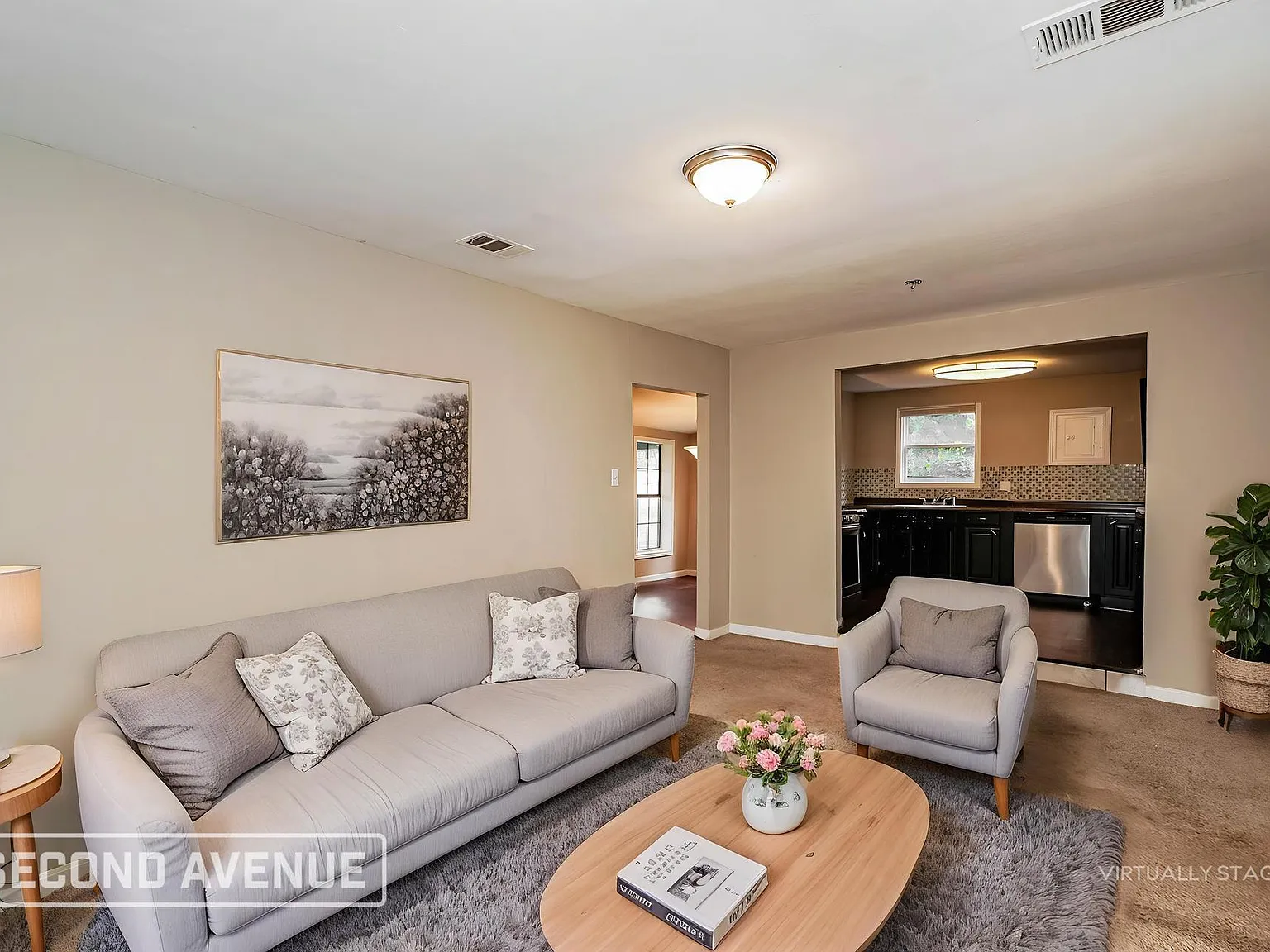 4 bed, 2.0 bath, 1476 sqft, $1,990 — Photo 2