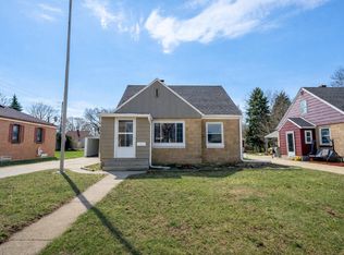 1425 East Van Beck AVENUE, Milwaukee, WI