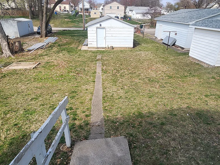 1623 Cedar St — Photo 11