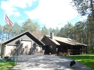 4601 Emerald Ln, Stevens Point, WI 54482