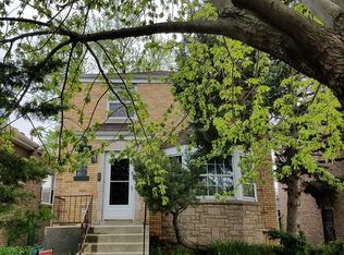 6021 W Henderson St, Chicago, IL 60634