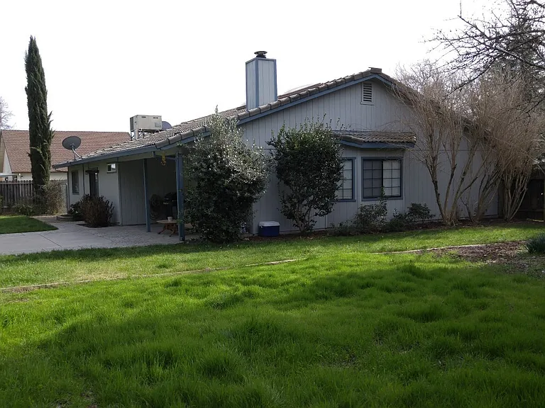 6827 Creekside St — Photo 19