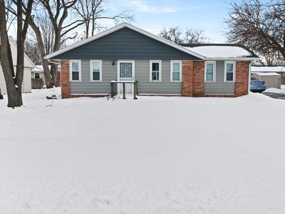 (Undisclosed Address), Champaign, IL, 61821