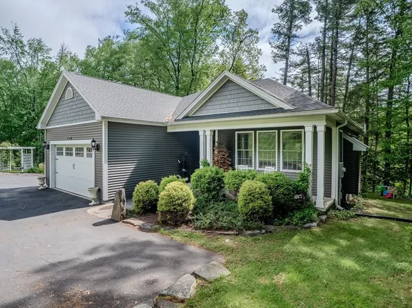 309 Hadley St, South Hadley, MA 01075