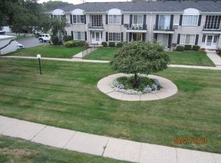 100 W Hickory Grove Rd APT E4, Bloomfield Hills, MI 48304