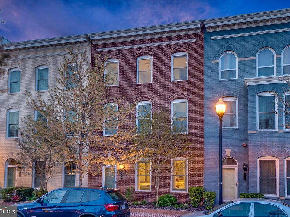 1st image of 724 E Custis Ave