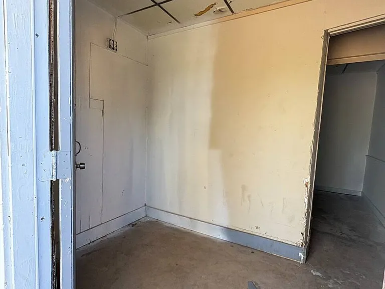 613 N Eye St #26 — Photo 7
