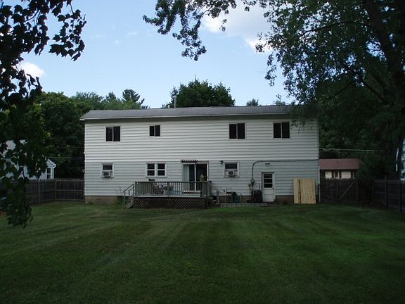 3rd image of 56 Mac Arthur Dr