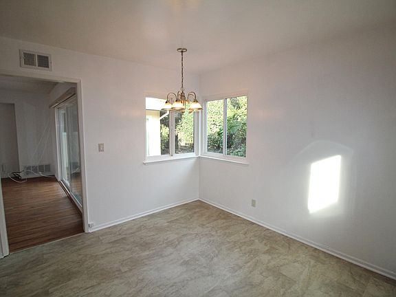 5th image of 2550 Ukiah St