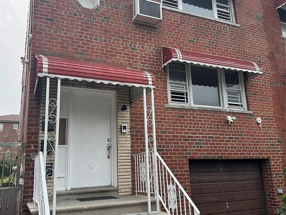 3535 Grace Ave