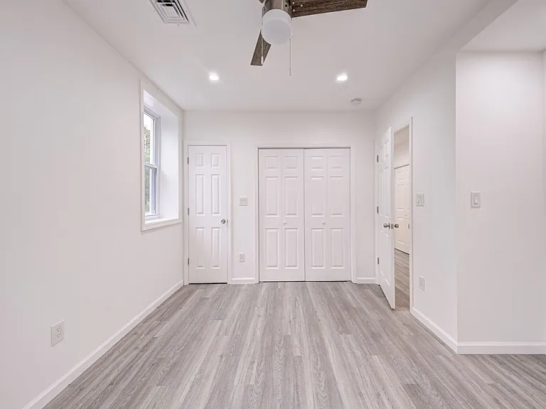1250 North Ave — Photo 14