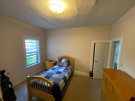 3rd image of 3727 Aldrich Ave S