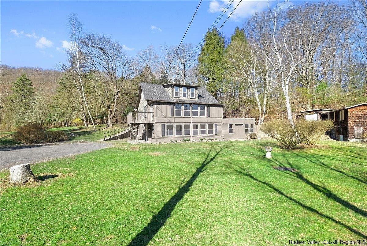 2 Mae Ln, Lloyd, NY 12528 Zillow