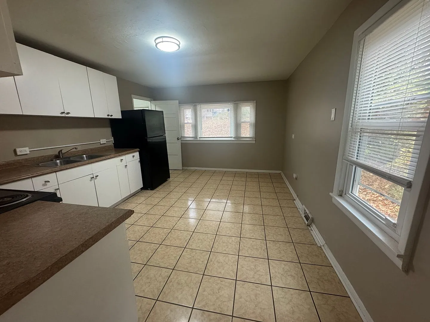 4 Bed/2 Bath Ranch — Photo 4