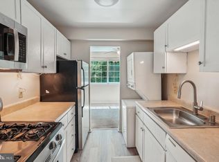 1541 Colonial Dr APT 203, Woodbridge, VA 22192