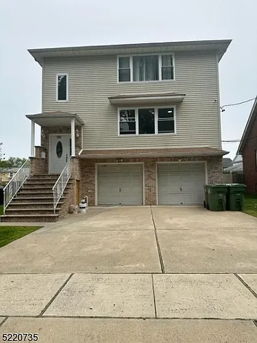 720 Walnut St Photo 1