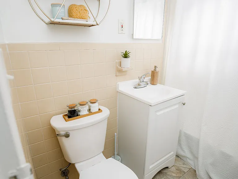 Groton Estates — Photo 13