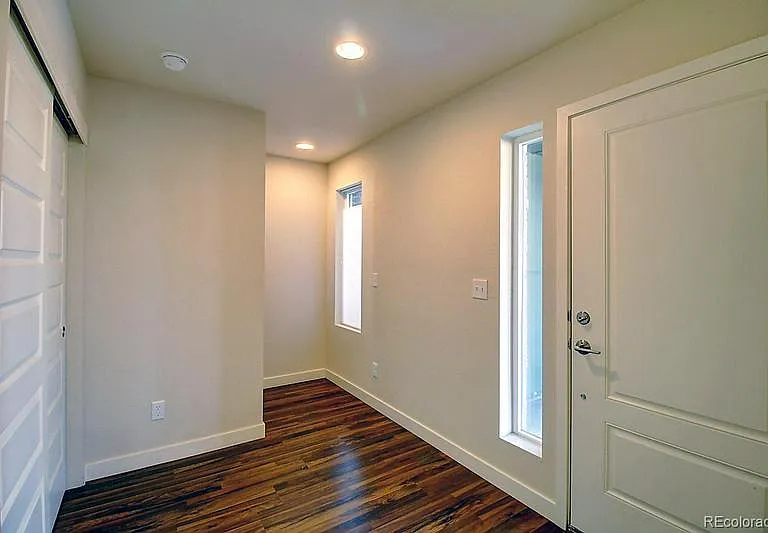 11240 Uptown Ave — Photo 12