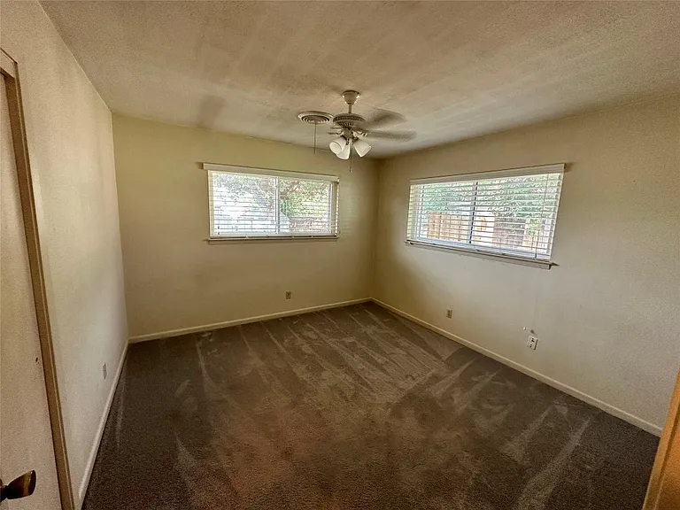 438 South Dr — Photo 14
