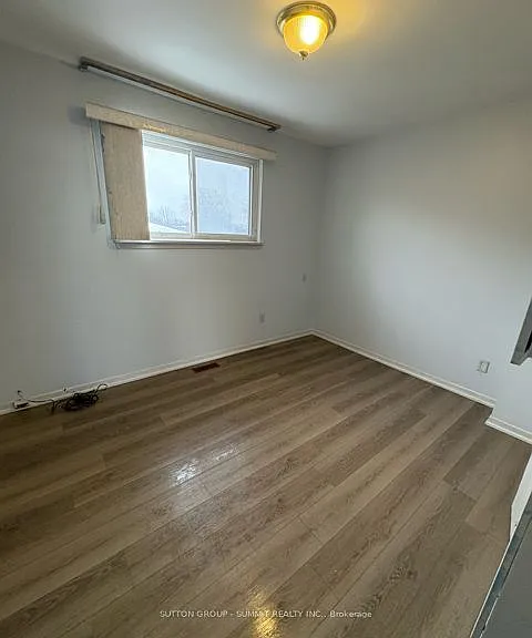 7465 Discus Cres — Photo 6