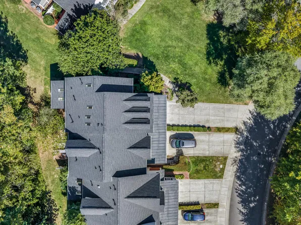117 Towne Ridge Ln, Chapel Hill, NC 27516
