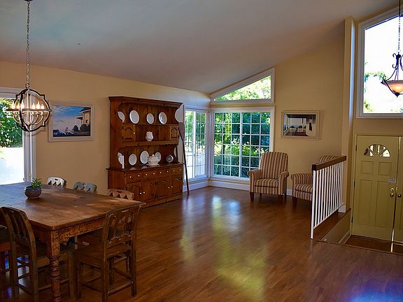 4th image of 3215 Gold Hill Cir