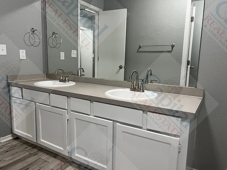 1520 Patricia Dr — Photo 28