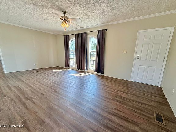 3rd image of 4900 Sidneys Lane