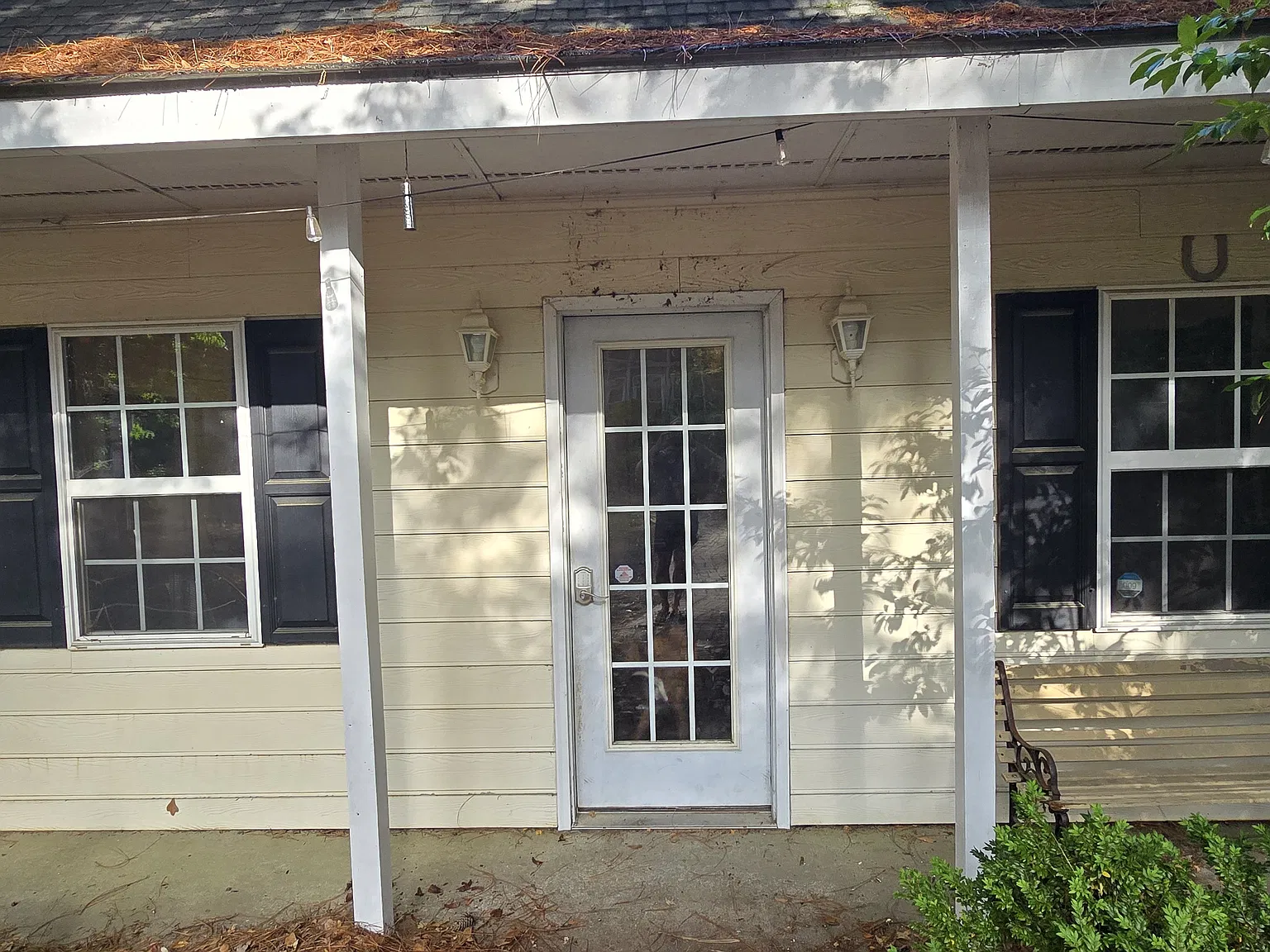 5 bed, 2.5 bath, 2805 sqft, $2,250 — Photo 3