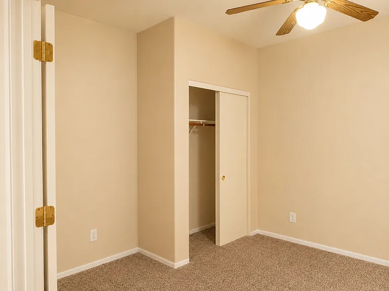 150 W Freddie Canyon Way — Photo 9