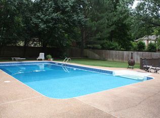 8408 E Rembrook Dr, Cordova, TN 38016