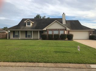 7669 Boardwalk, Lumberton, TX 77657