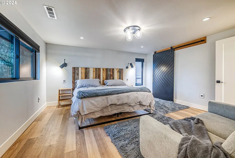 Thumbnail 18