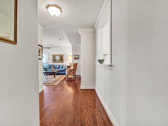 4th image of 2220 Carolina Ave SW #105B
