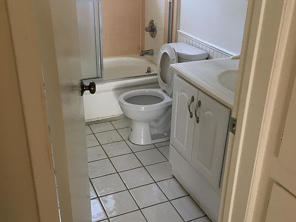 4th image of 11743 Mayfield Ave APT 5