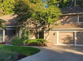 2232 Sahalee Dr E, Sammamish, WA 98074