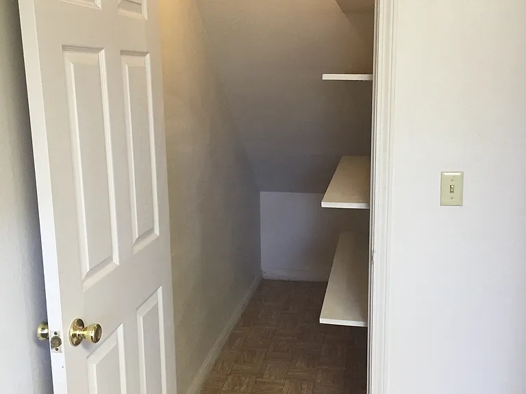 1299 Crescent Ct — Photo 6