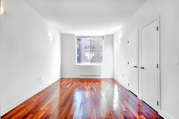 Rented by Nest Seekers International | media 5