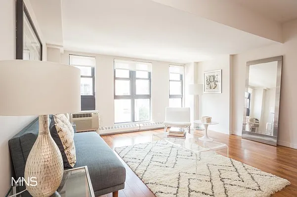 Rented by MNS Marketing | media 10