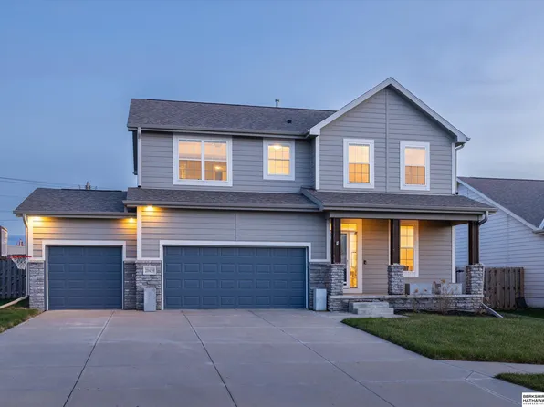 20459 E St, Elkhorn, NE 68022