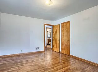 708 S Broadway Ave, Urbana, IL