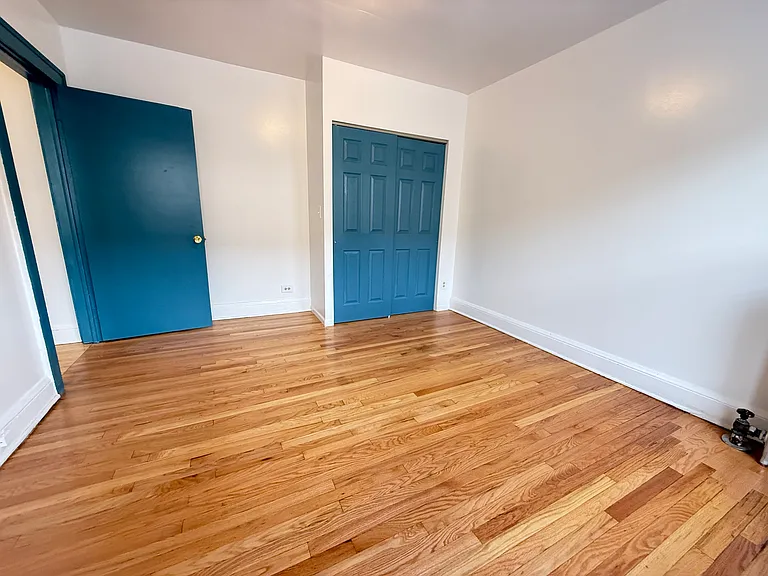5542 N Artesian Ave #1B — Photo 15
