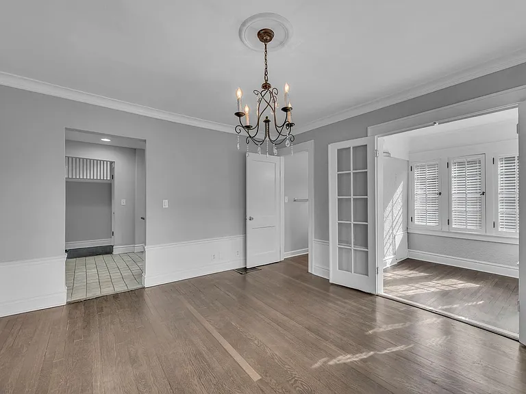 5545 Harrison St — Photo 8