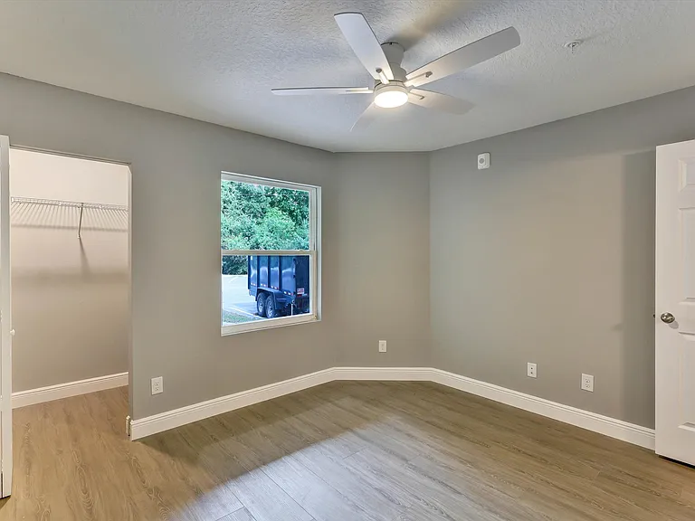 3024 Parkway Boulevardblossom Park — Photo 20