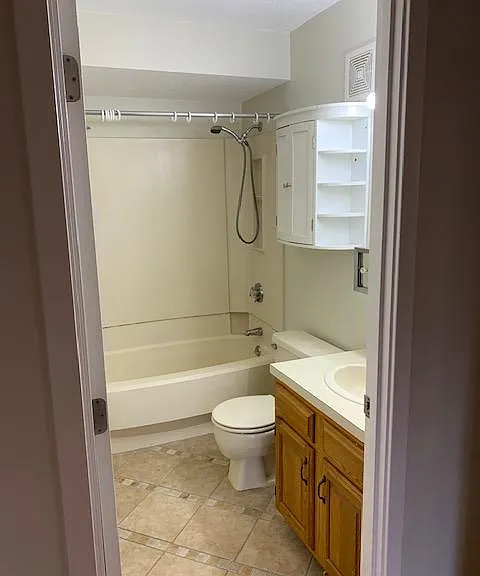 4975 Washington St #412 — Photo 6
