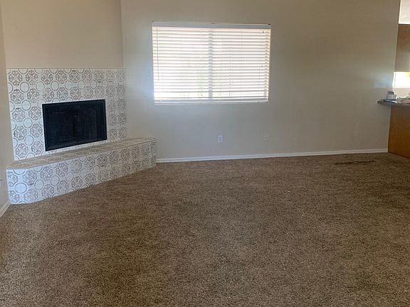 3rd image of 637 N Sulleys Dr