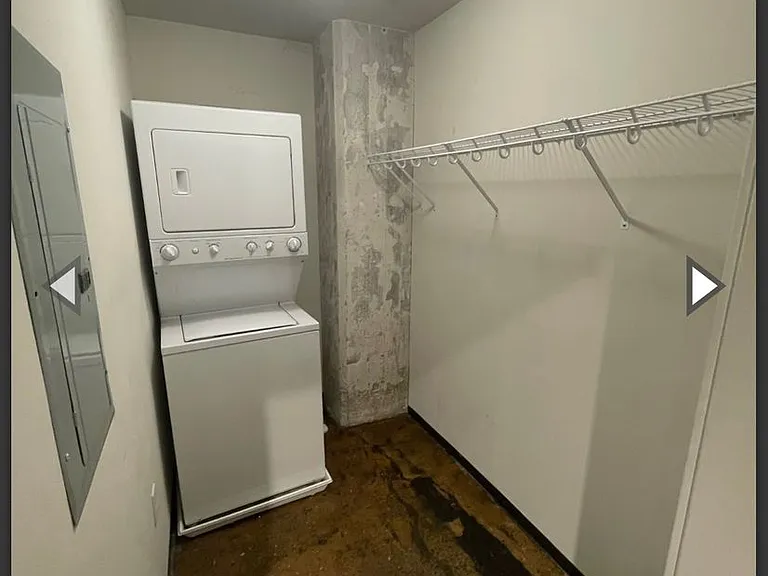 415 Oliver Hill Way — Photo 33