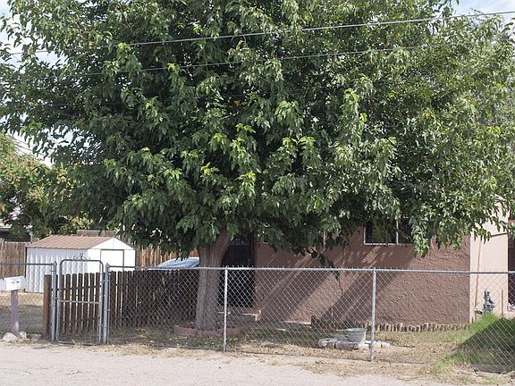 2nd image of 3525 Cypress Dr SW